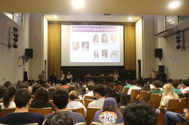 La Facultad De Ingeniería Química Dio La Bienvenida A Más De 700